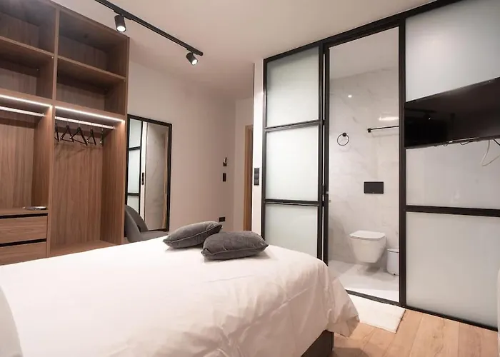 #G32 Luxury Residence In The Centre Of Volos