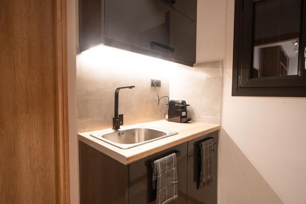 #g32 Luxury In The Centre Of Apartment Volos